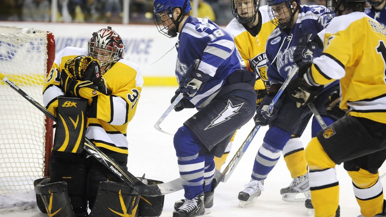 how-to-break-in-hockey-skates-hockey-castle